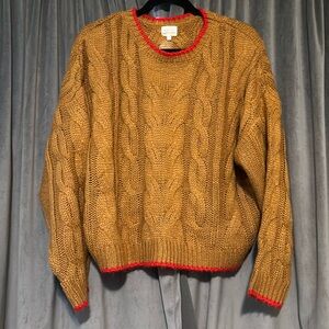 Woman’s Cable Knit Sweater Small